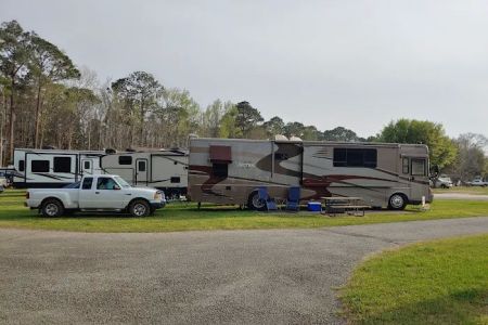 Parkwood Rv Park & Cottages
