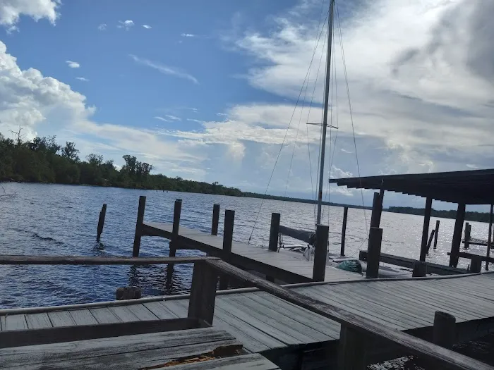 Half Shell Resort & Marina 6