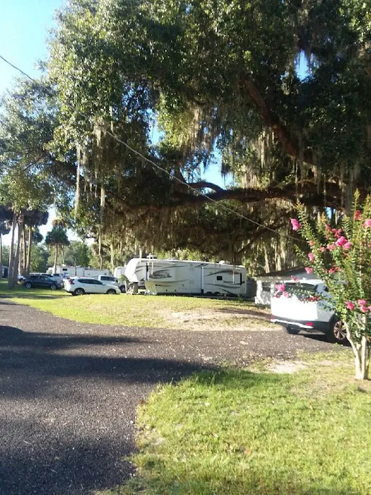 Lynch's Landing RV Park 2