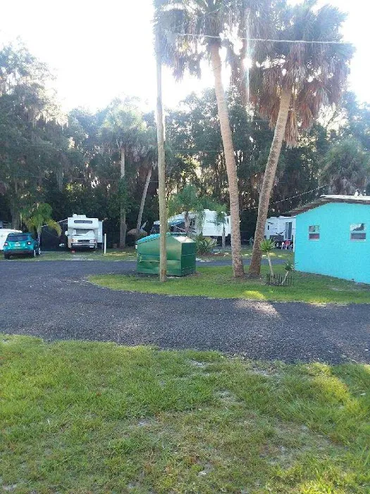 Lynch's Landing RV Park 7