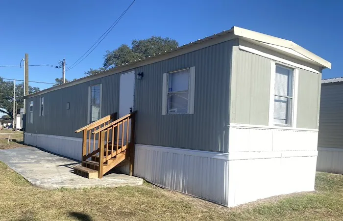 The Oaks at Panama Park Manufactured Housing community 4