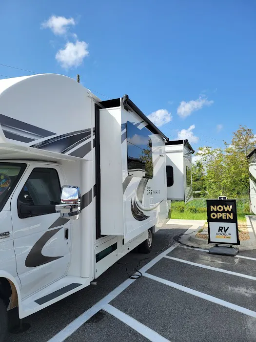 Love's RV Hookup 9