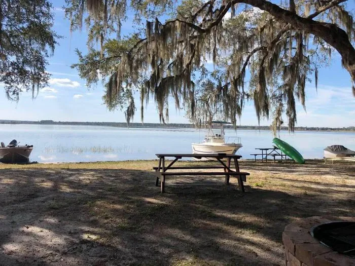 Lake Kerr Rentals at Salt Springs Resort 2
