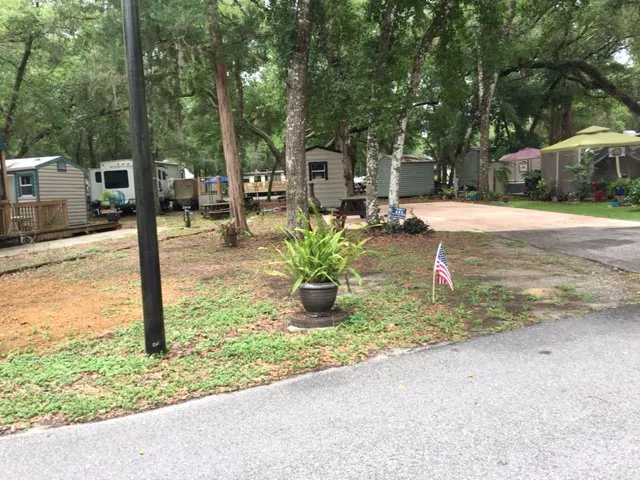 Lake Kerr Rentals at Salt Springs Resort 6