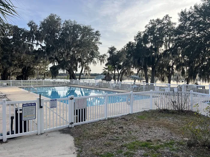 Lake Kerr Rentals at Salt Springs Resort 8