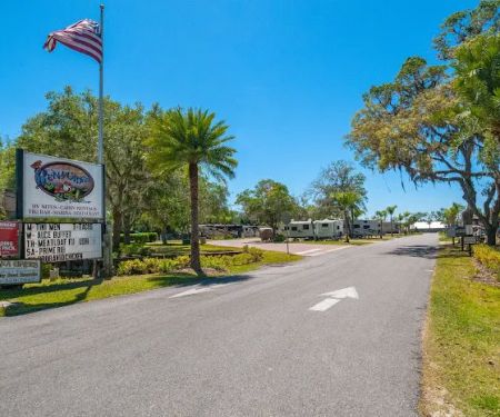 Renegades On the River Park Reservations/ General Store