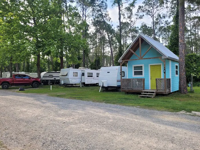 Ben's Hitching Post Campground 10