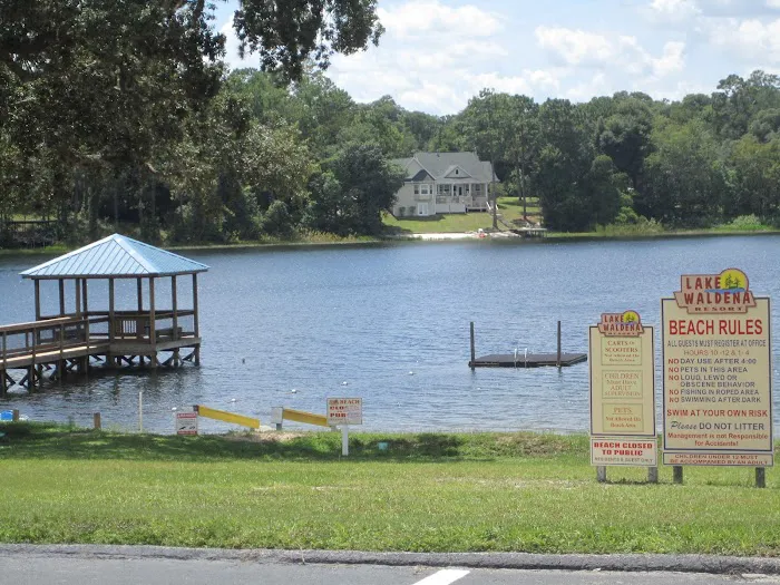 Lake Waldena Resort 1