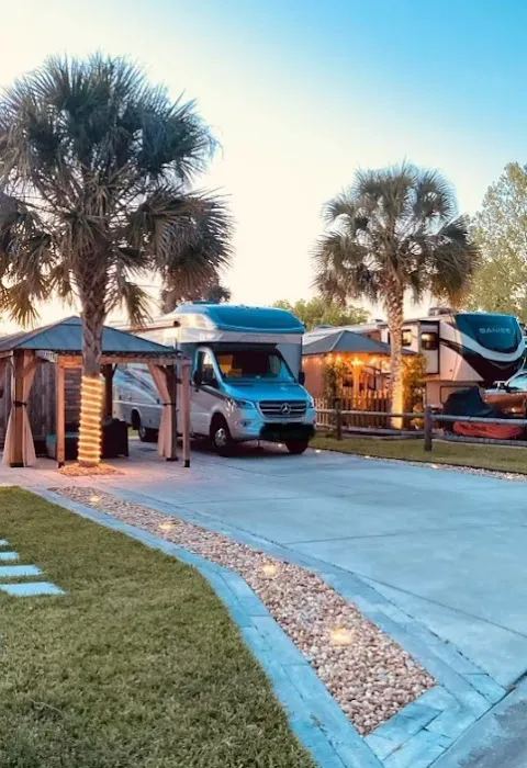 Silver Springs Holiday 1