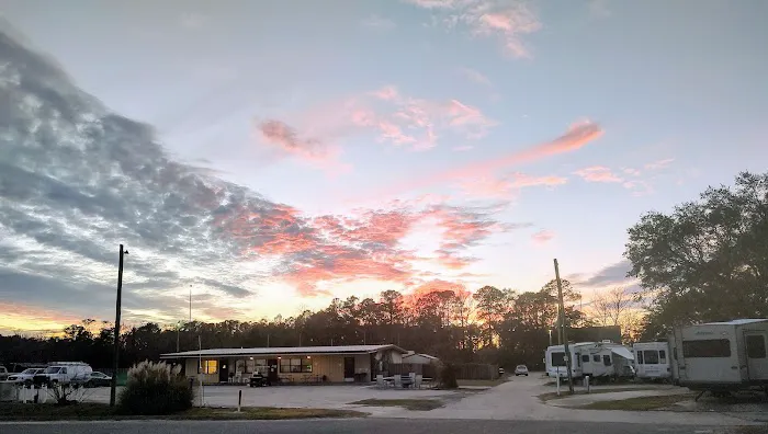 Horne Lake RV Resort 10