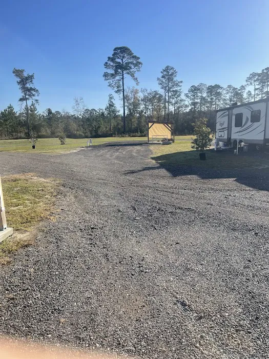 Mutt's Place RV Park 10