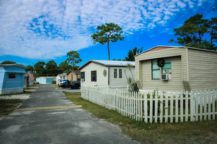 Creekside Manufactured Housing & RV Community 2