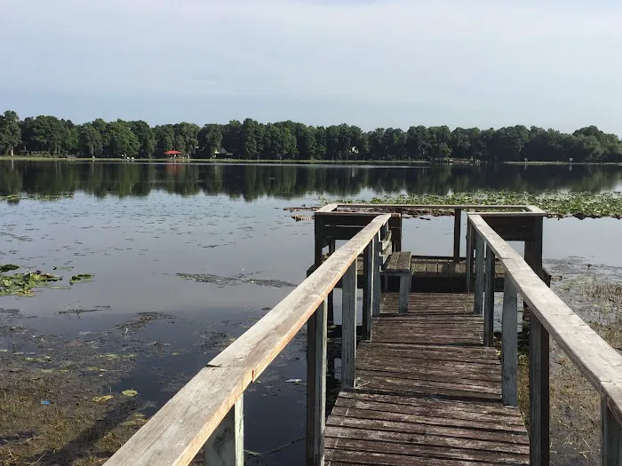 Leeson's Lakeshore MHC 1