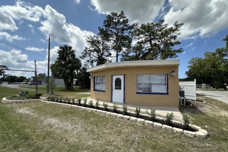 Suncoast MH & RV Resort