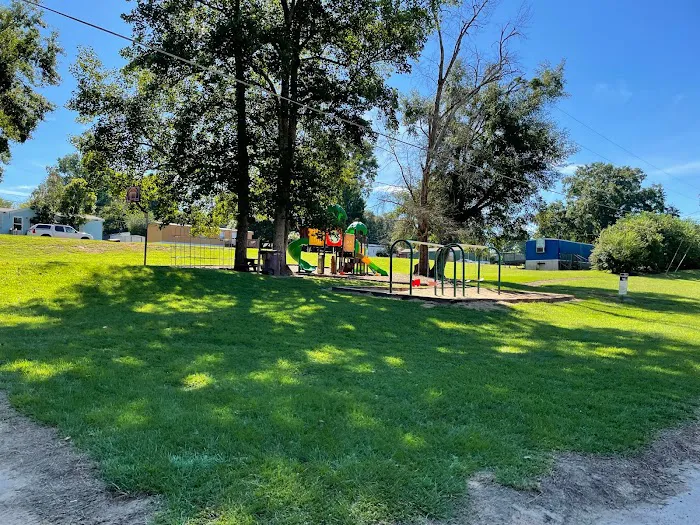Riverside Estates Mobile Home & RV Park 4