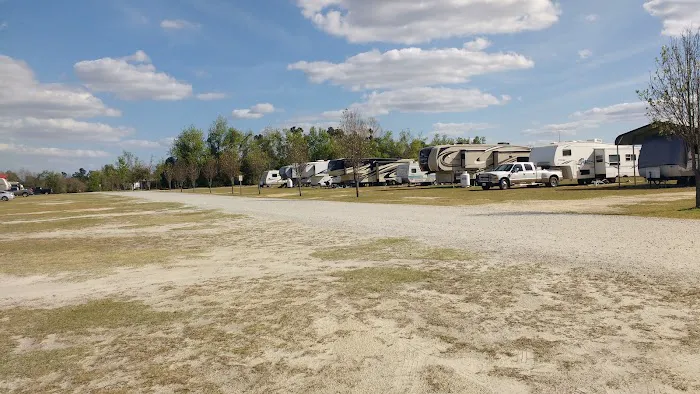A & A DeLaigle Jr Camper Park 4