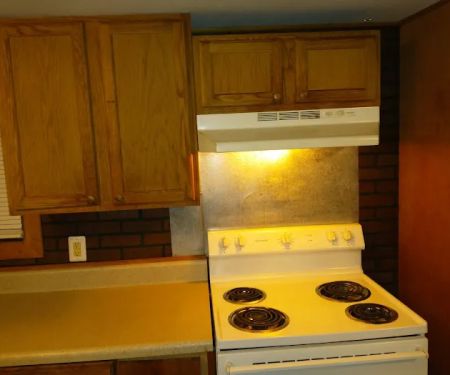 Whispering Oak Community