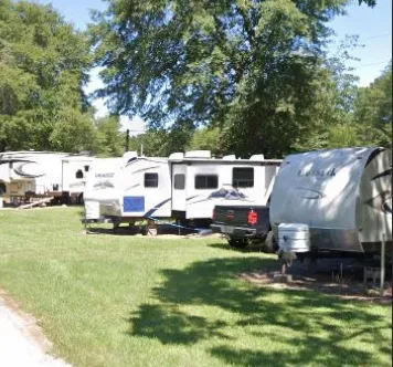 Lockwood RV Park and Cabins 3