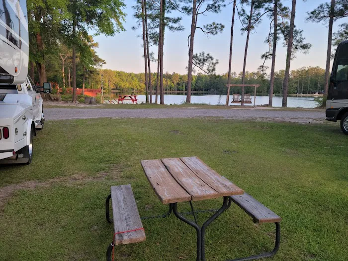 McIntosh Lake RV Park 1