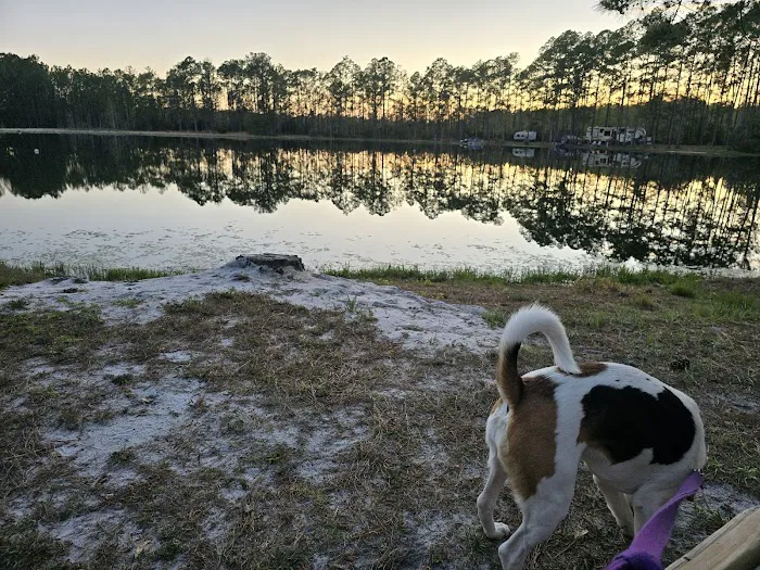 McIntosh Lake RV Park 8