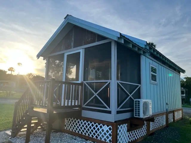 Outdoor Adventure Retreats - Crescent Fish Camp, RV Resort & Marina 9
