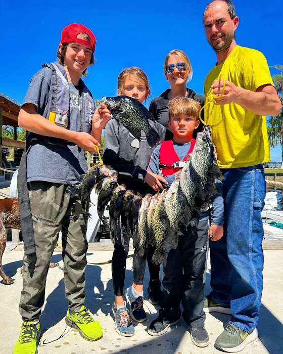 Outdoor Adventure Retreats - Crescent Fish Camp, RV Resort & Marina 10