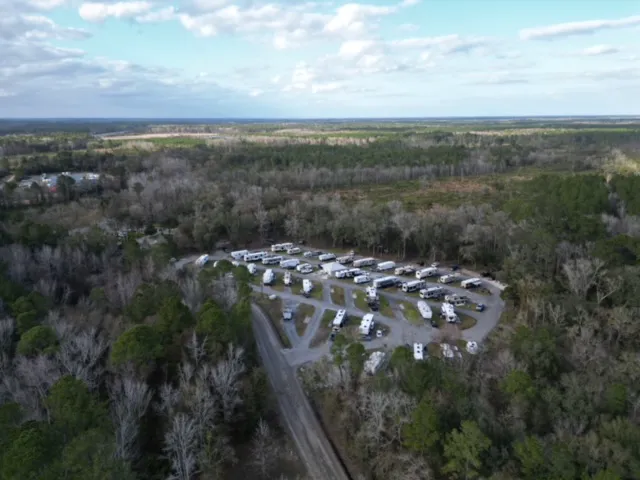 Huck's RV Park & Pub 1