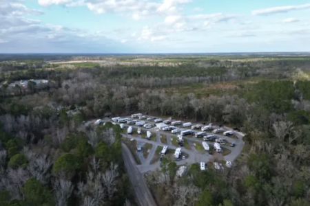 Huck's RV Park & Pub