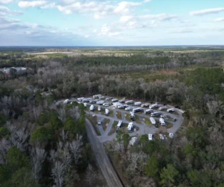 Huck's RV Park & Pub