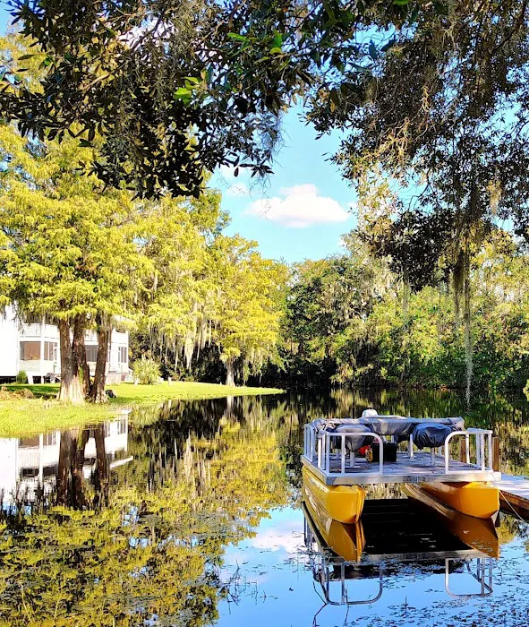 Edgewater Oaks Mobile Home Pk 3
