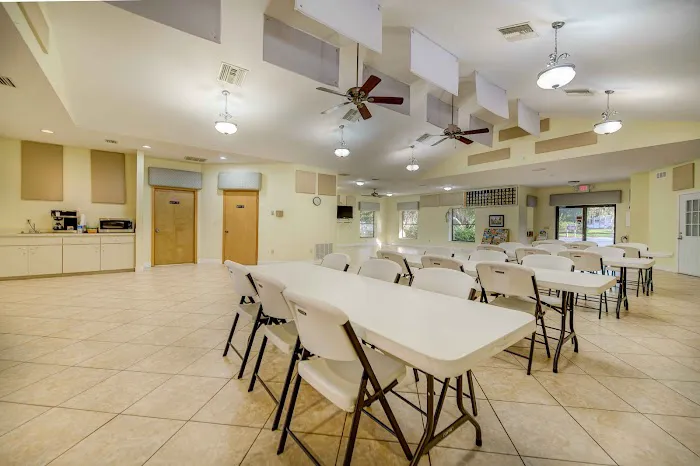 Sun Retreats Crystal River 5