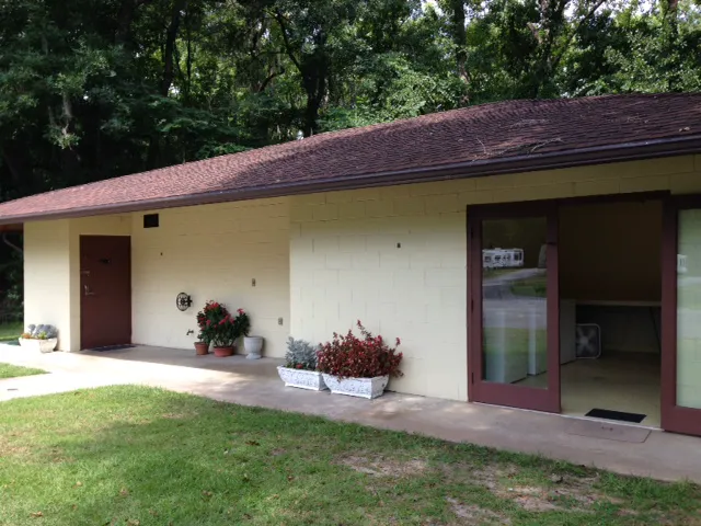 Inland Harbor RV Park 3