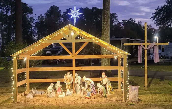 Inland Harbor RV Park 10