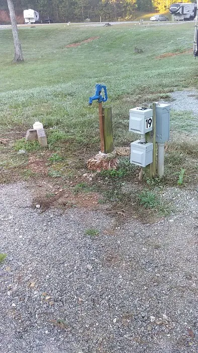 Big K's RV Park Picture 2