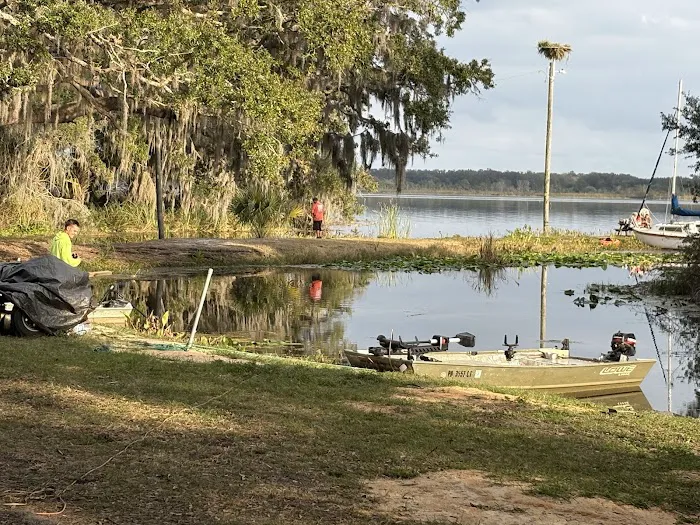 Lakeside Haven RV Park 10