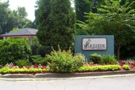 Lakeside Mobile Home Community