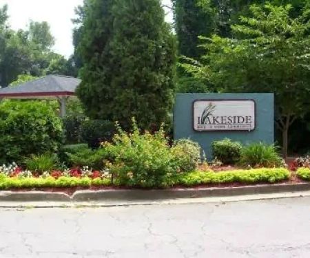 Lakeside Mobile Home Community