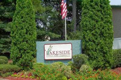 Lakeside Mobile Home Community 3