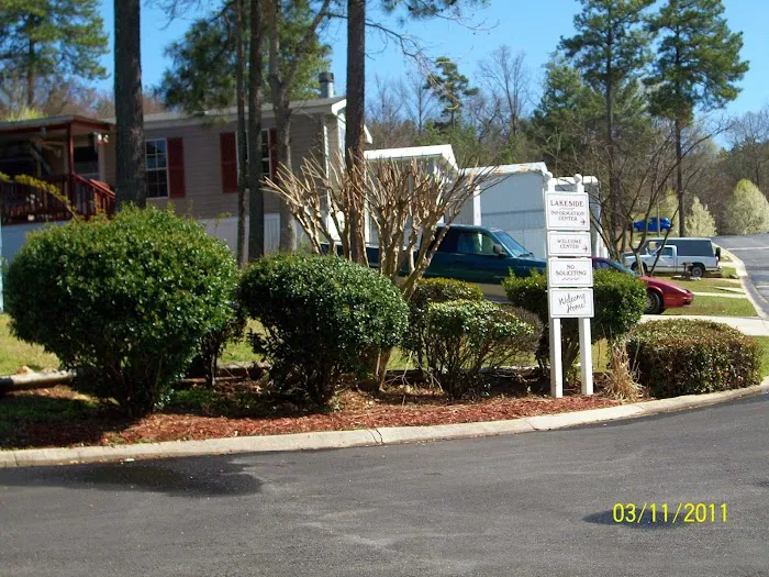 Lakeside Mobile Home Community 9