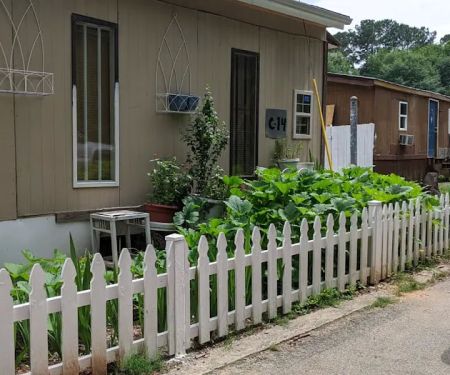 El Bosque Mobile Home Community