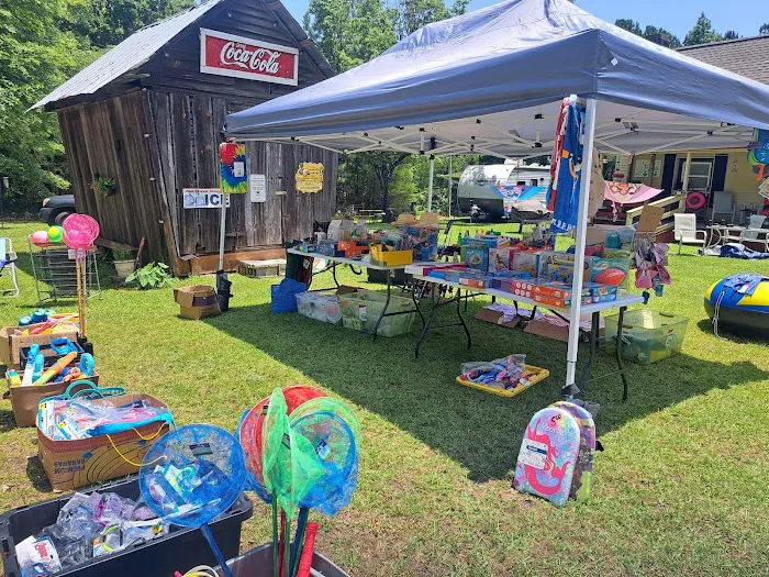 Flat Rock Store and Camping 3