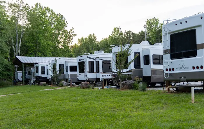 Gibson's Grove RV Park & Storage 3