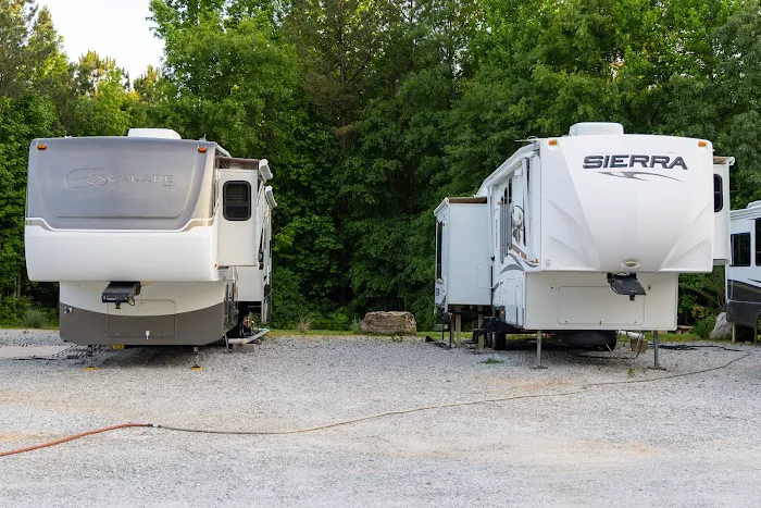 Gibson's Grove RV Park & Storage 6