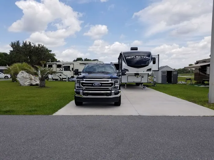 Paradise Oaks RV Resort 8