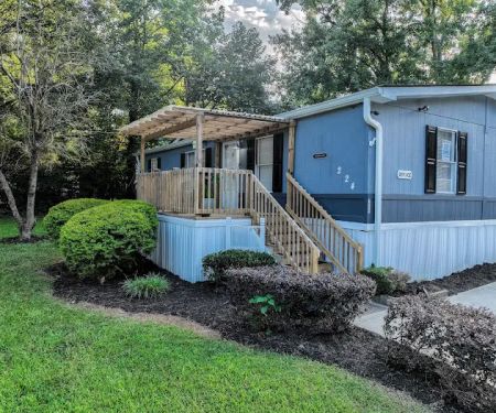 Lithia Springs Estates