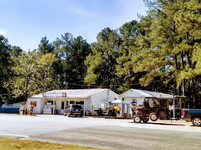 Kenn's Store & Campground Mandy's Cafe 2