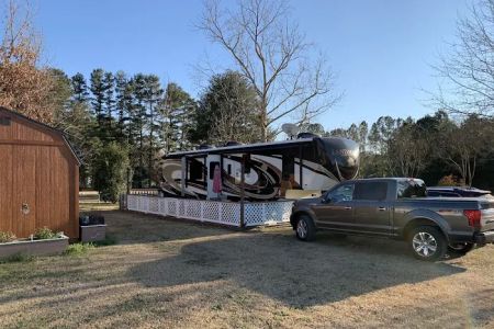 Sparky's Mobile Home & RV Park