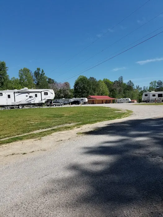 Scenic Drive RV Park and Campground 4