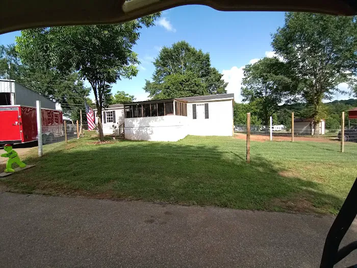 Country Court RV Park and Motel 2