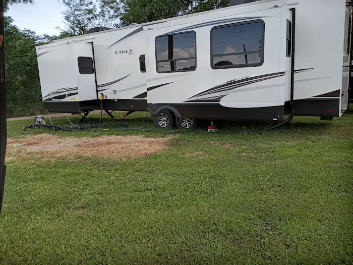 Country Court RV Park and Motel 6